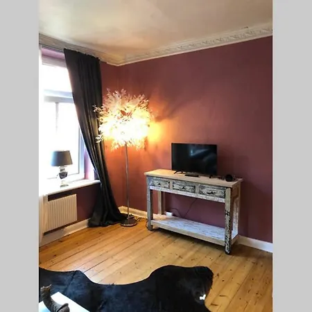 Perfekter Altbaucharme In Zentraler Lage ! Apartment Kiel
